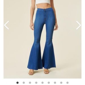 Vibrant miu flare fring‎ bottom Herman’s. Never worn.